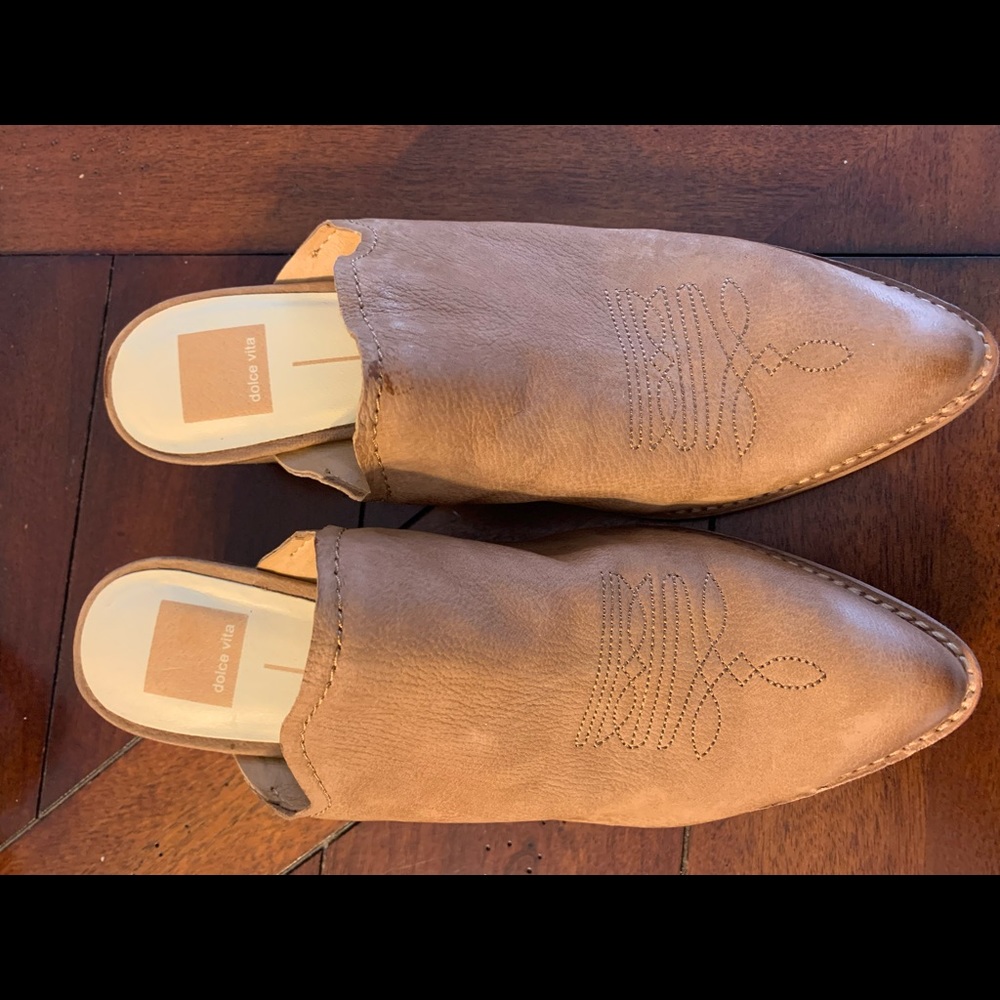 Brown leather dolce vida one inch heel